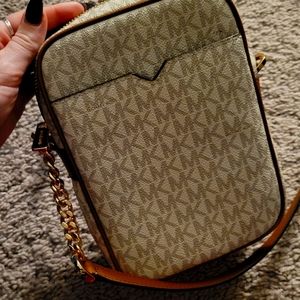 Michael Kors Crossbody